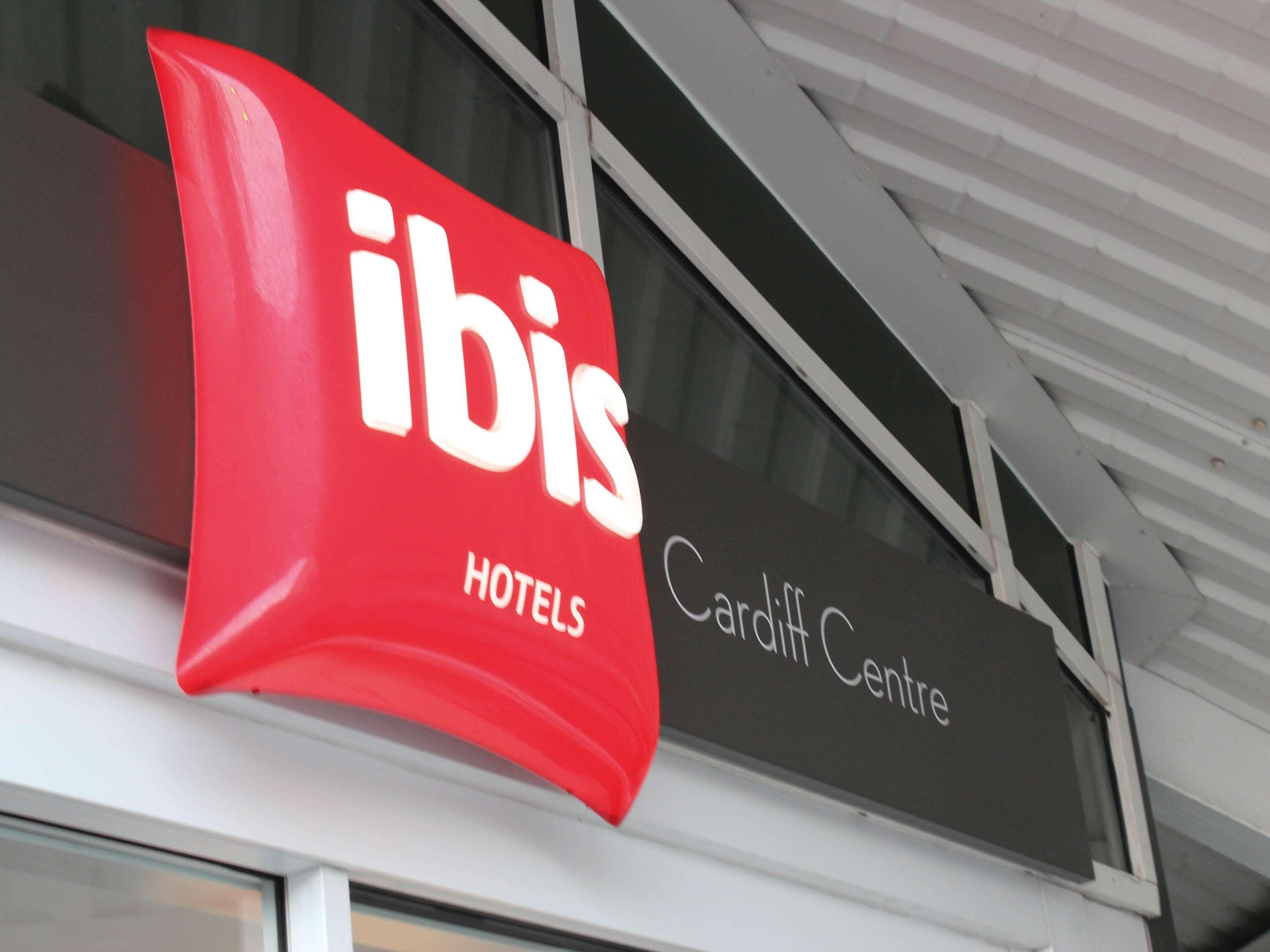 Ibis Cardiff Centre Hotel Exterior photo