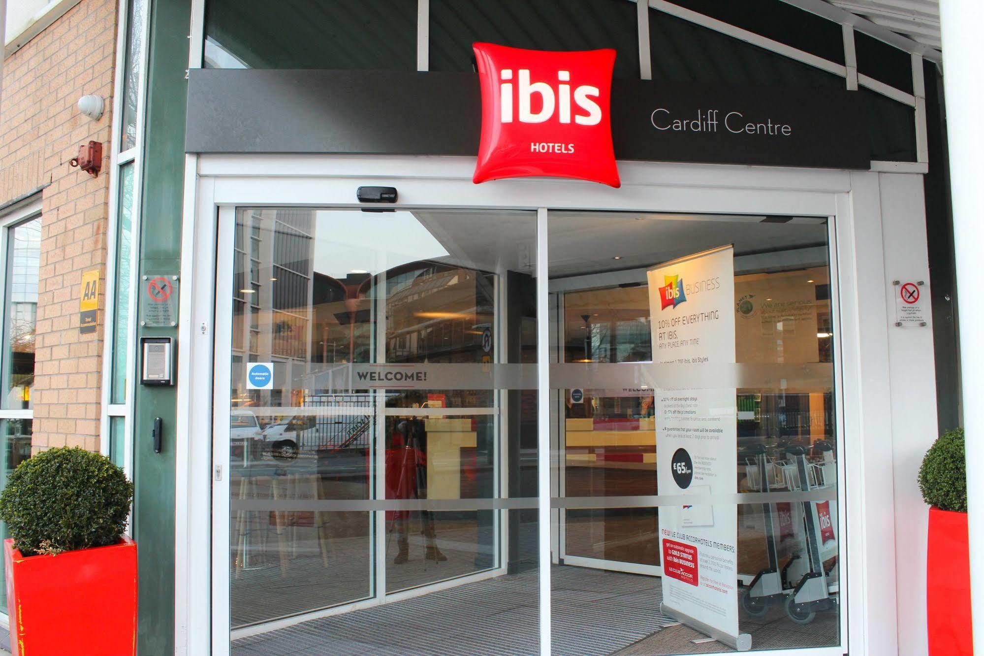 Ibis Cardiff Centre Hotel Exterior photo