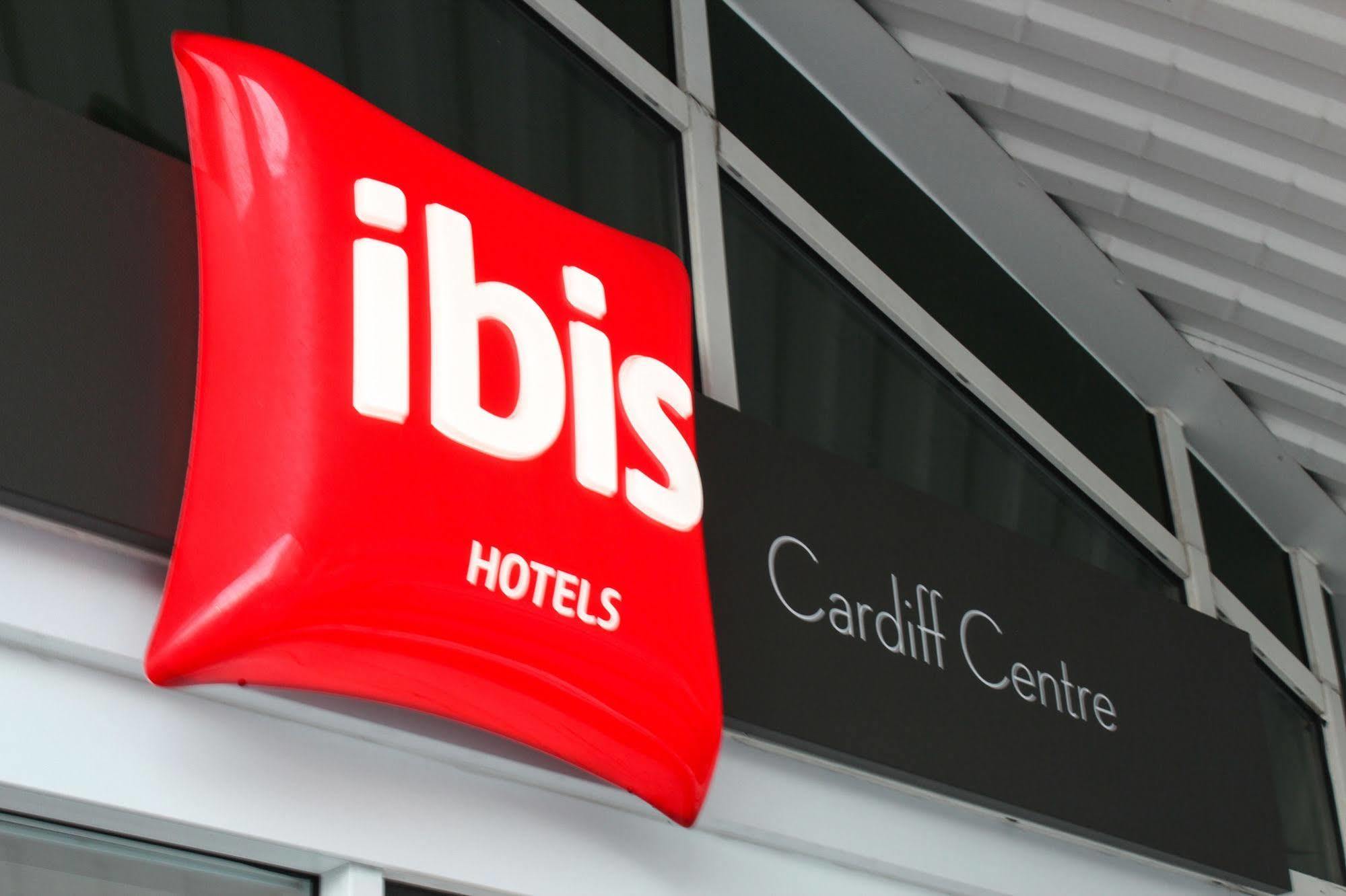 Ibis Cardiff Centre Hotel Exterior photo